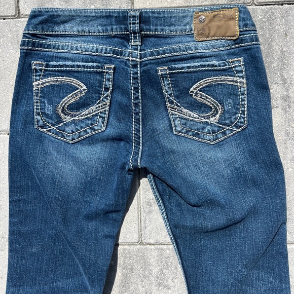 Silver Jeans. Twisted. W28 L33. Excellent like new condition. - Picture 3 of 5